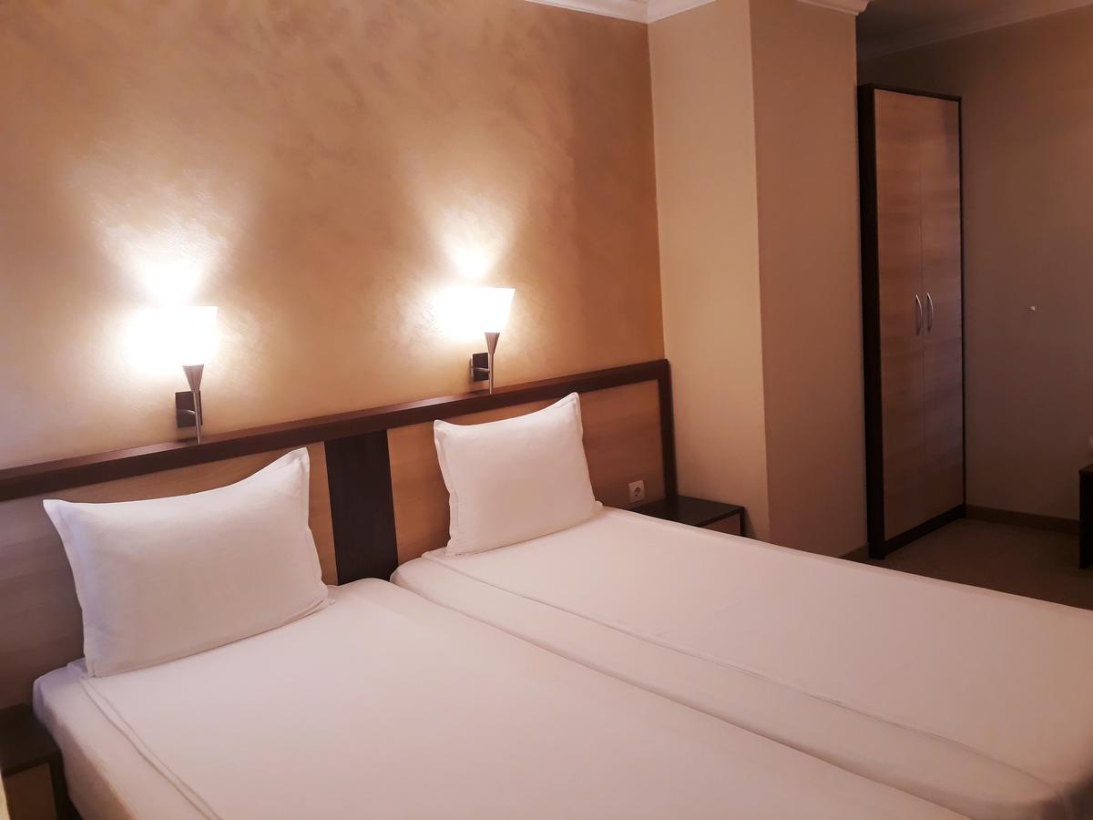 Family Hotel Radiana Созополь Екстер'єр фото